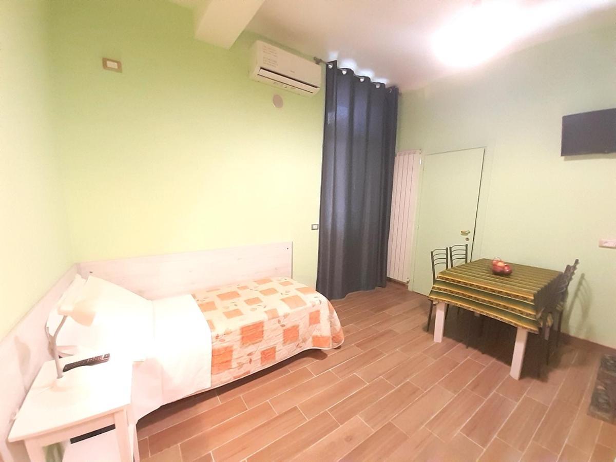 Torino Central-- Rooms And Apartments - Alba Exterior photo