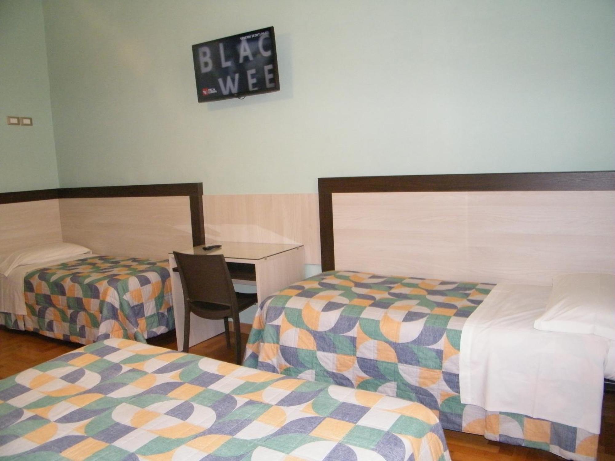 Torino Central-- Rooms And Apartments - Alba Exterior photo